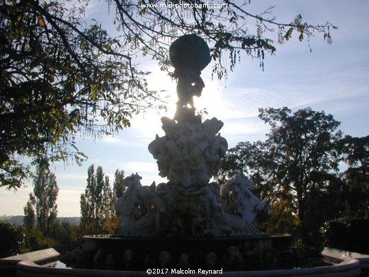 The Statue of Titan - Béziers