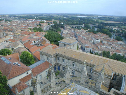 The Rooftops of Béziers
