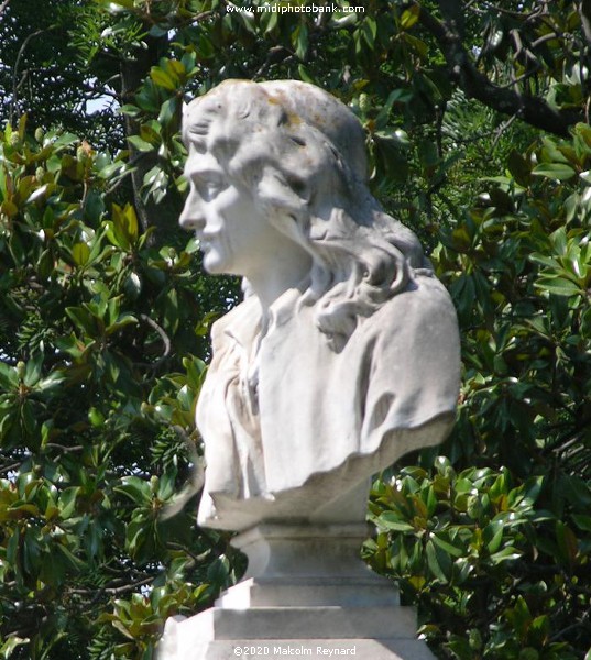 PÉZENAS (Les Piscénois)