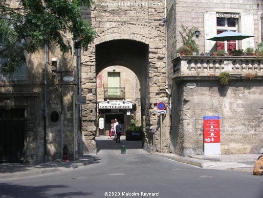 PÉZENAS (Les Piscénois)