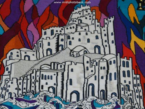 "Allégorie du souffle" Tapestry in the Church at Albas