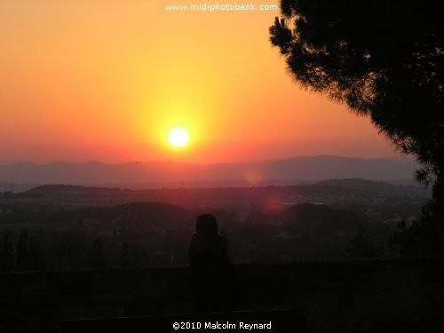Midwinter Sunset - Béziers