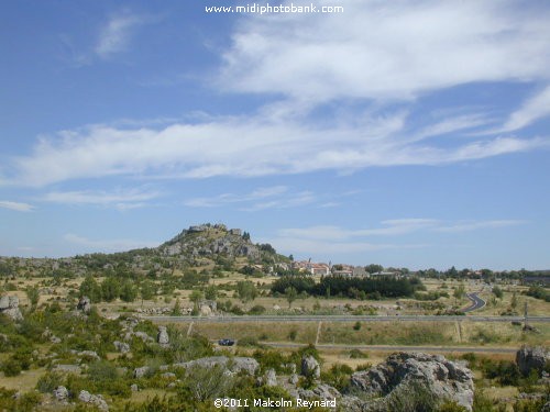 Les Chemins de Saint-Jacques de Compostelle" - "Larsac